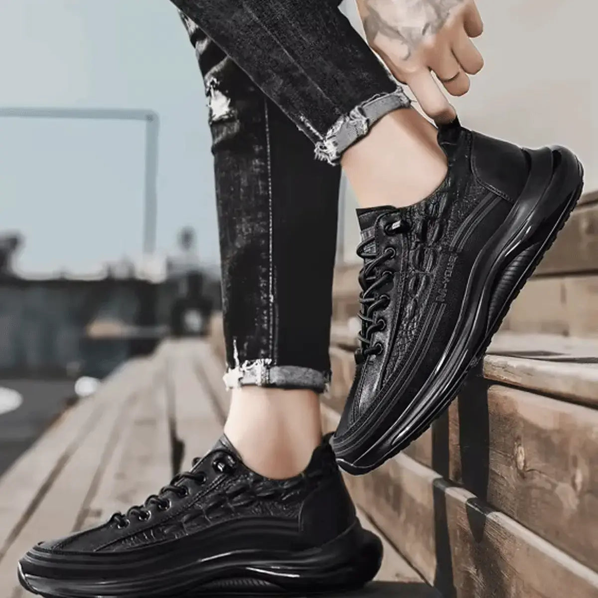 Drako® Men's Croc Skin Sneakers