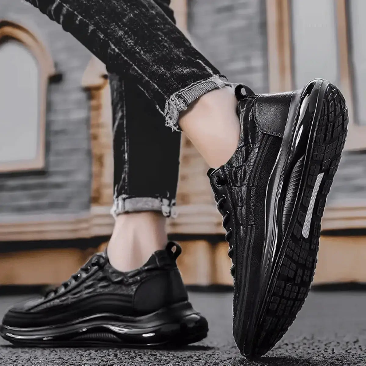 Drako® Men's Croc Skin Sneakers